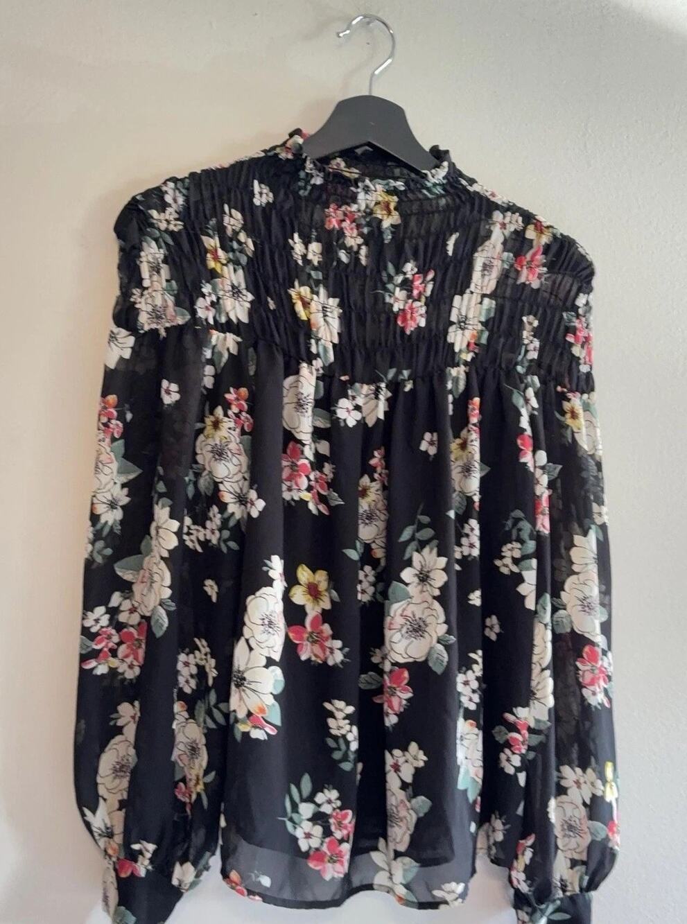 Vince Camuto Blouse Womens Small Black Floral Smocked High Neck Tunic Top Sheer